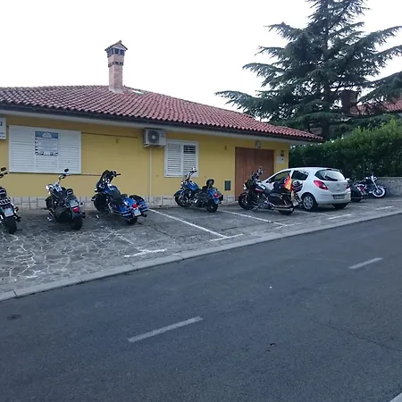 Luka 2 3*