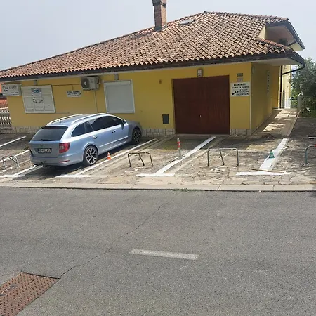 Casa de hóspedes Luka 2