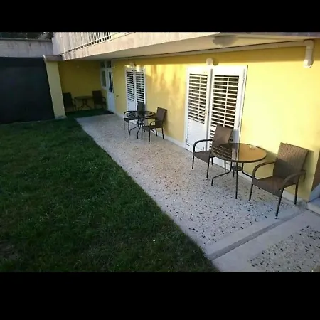 Casa de hóspedes Luka 2